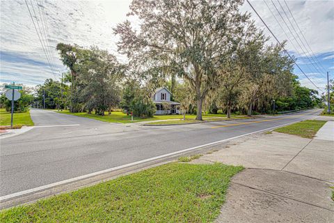 Photo of 610 S Highland Street, Mount Dora, FL 32757 (MLS # O6348547)