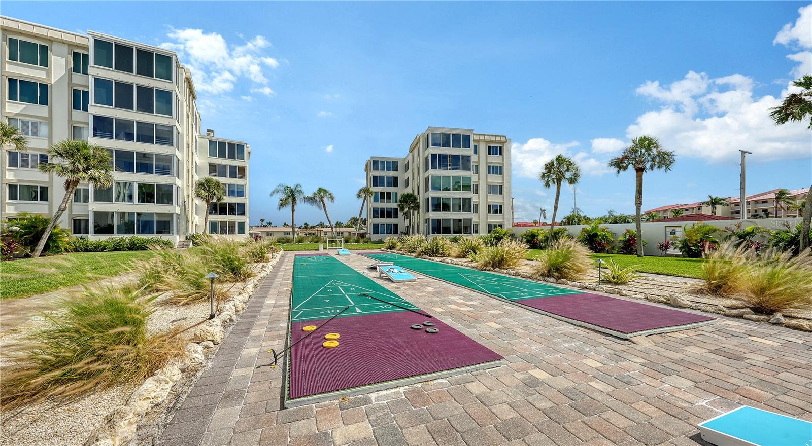 ISLAND HOUSE - Residential