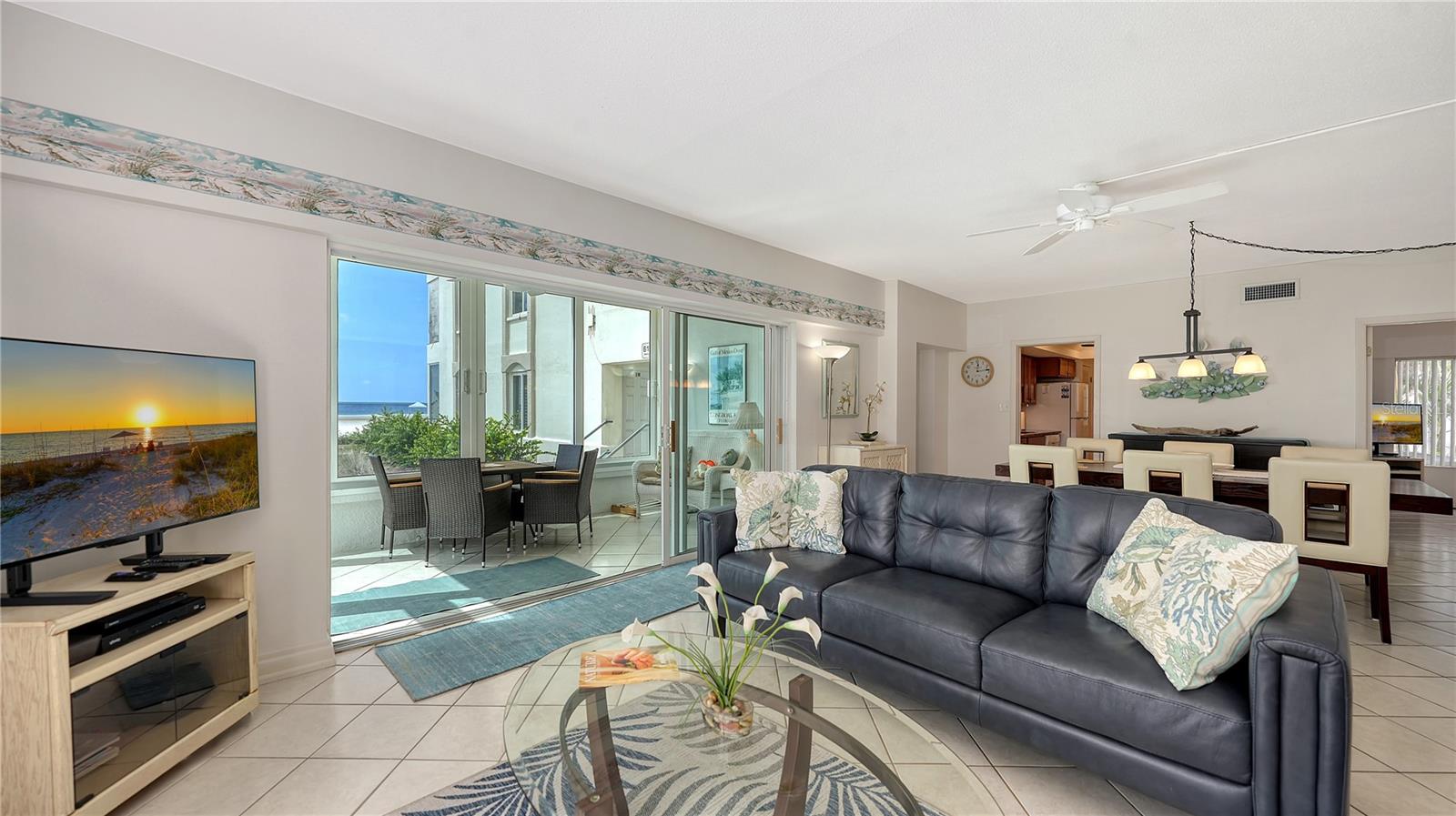 ISLAND HOUSE - Residential