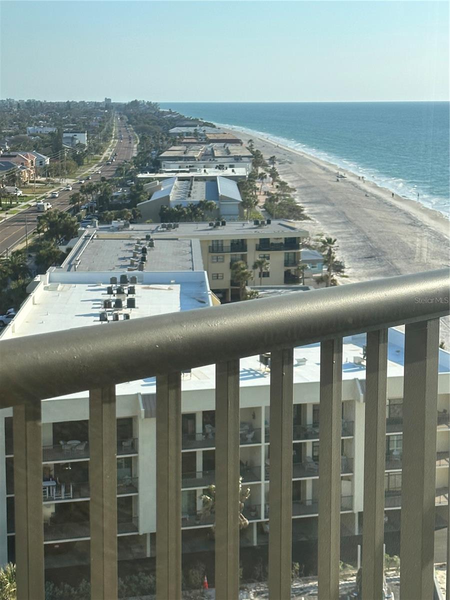 1660 GULF BOULEVARD PH1