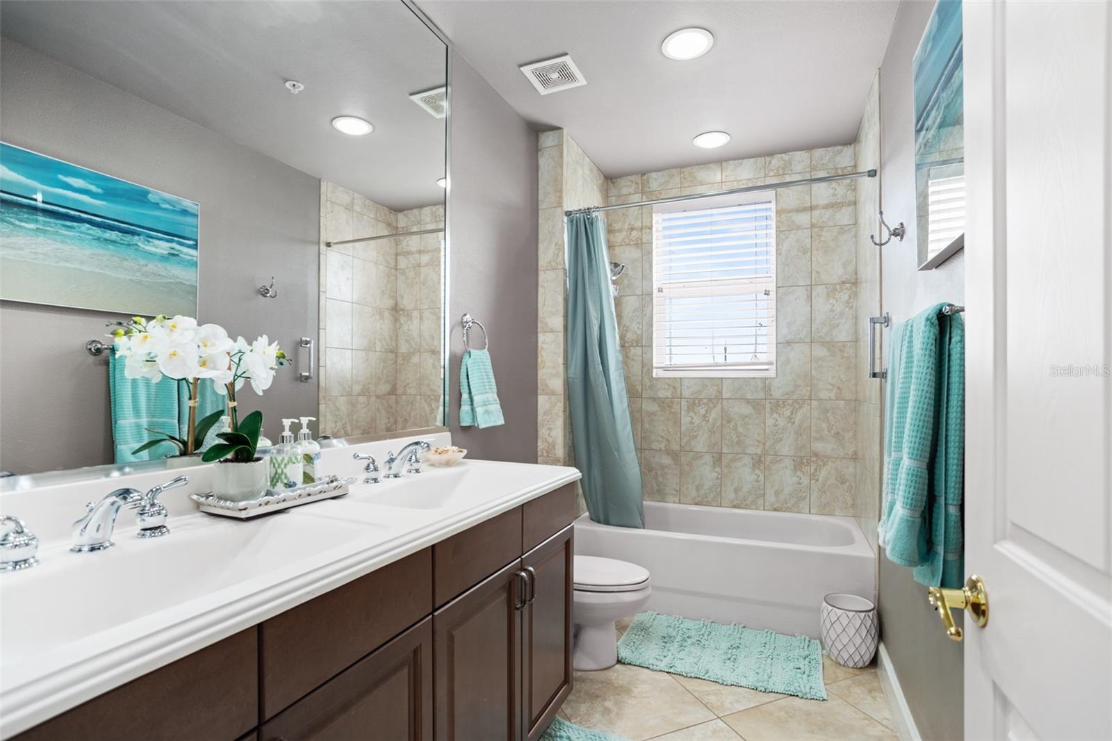 VIZCAYA HEIGHTS CONDO 08 - Residential Lease