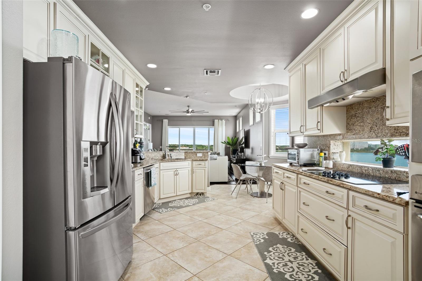 VIZCAYA HEIGHTS CONDO 08 - Residential Lease