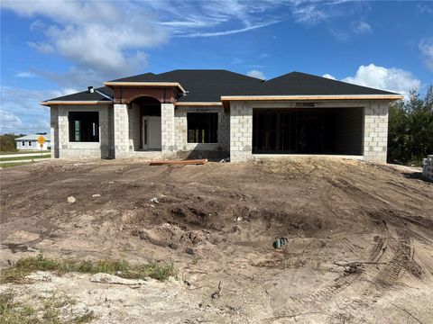 A home in PORT CHARLOTTE