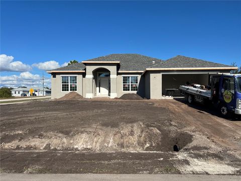 A home in PORT CHARLOTTE