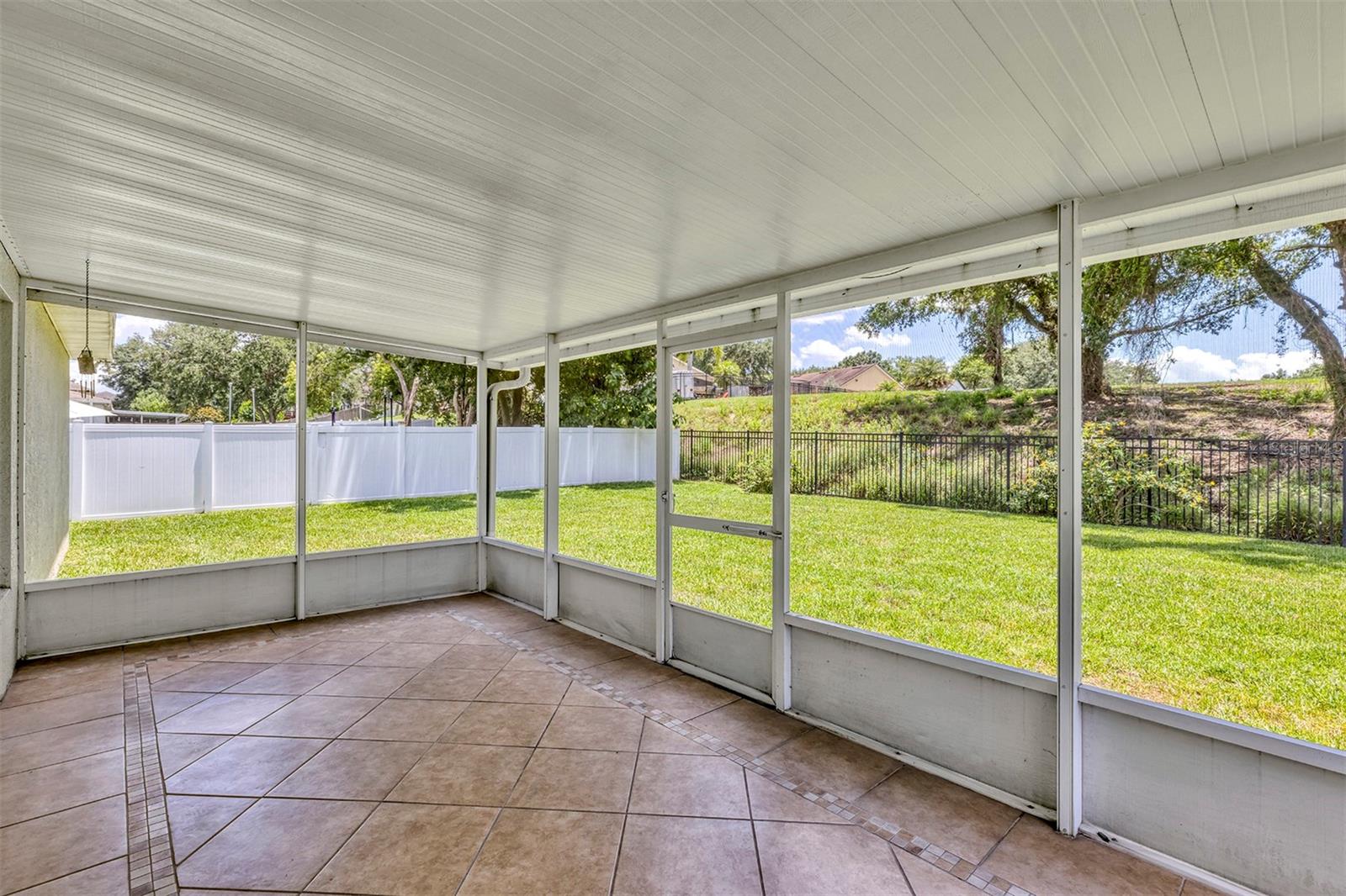 638 SUN BLUFF LANE