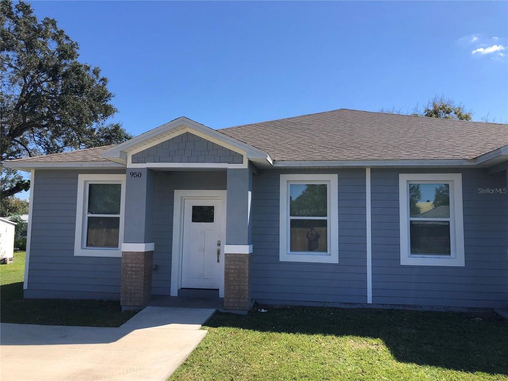 Photo of 950 Baker Avenue, Bartow, FL 33830 (MLS # L4955975)