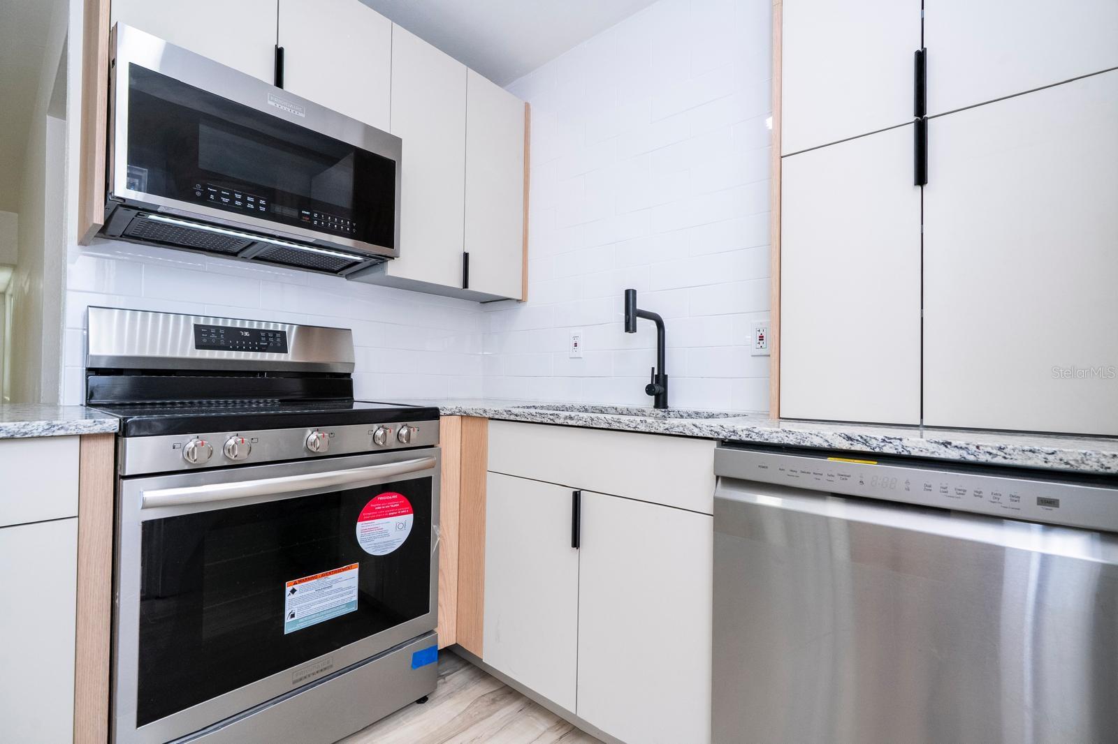 FERNWAY - Residential Lease