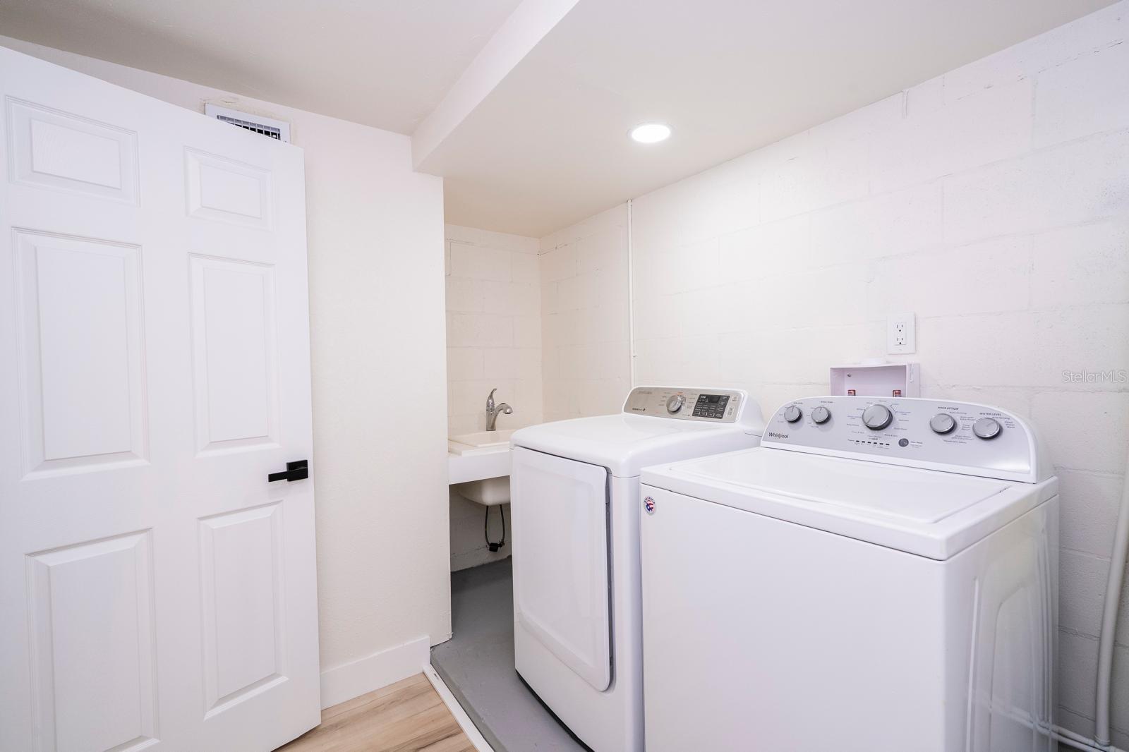 FERNWAY - Residential Lease