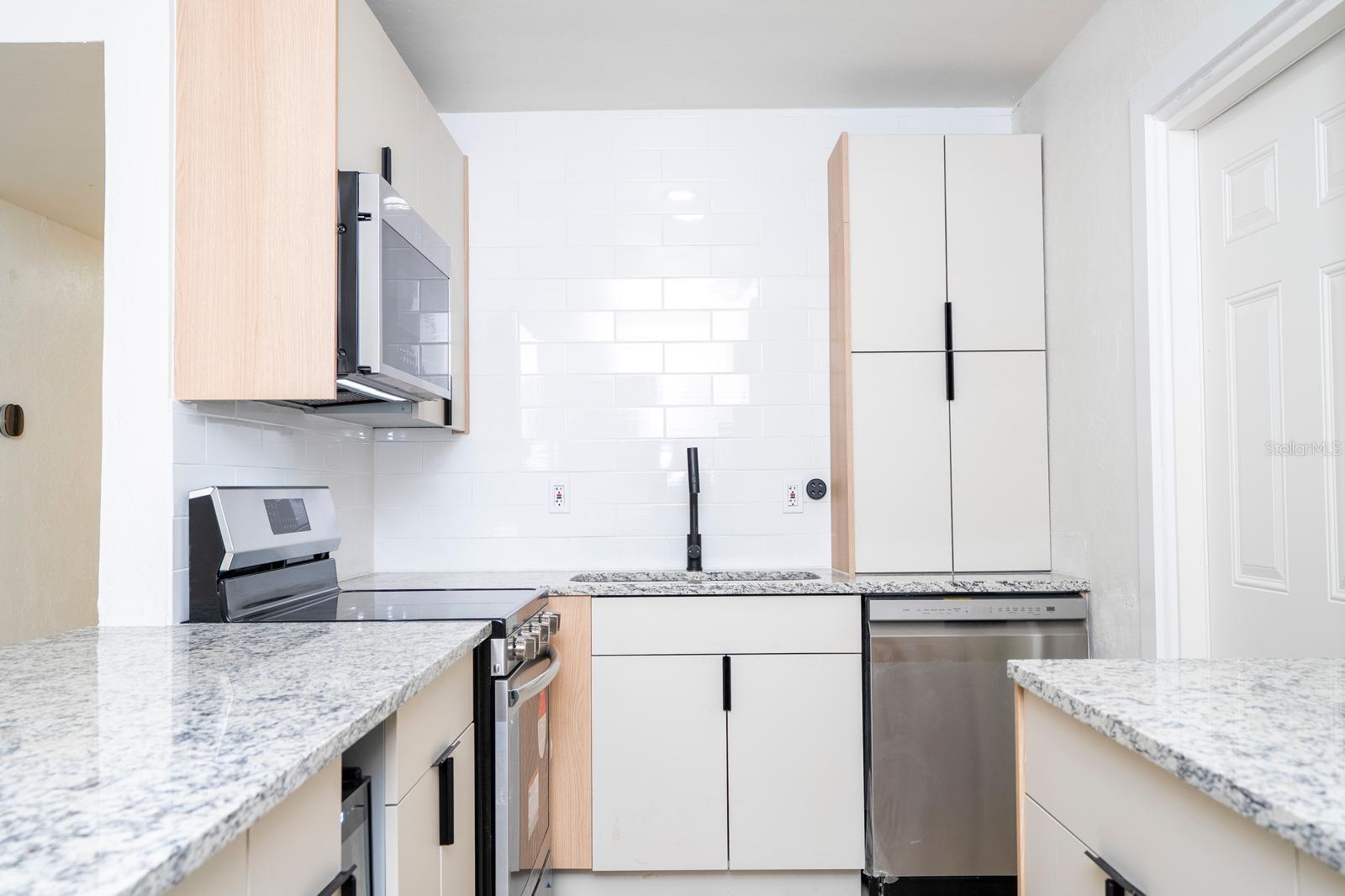 FERNWAY - Residential Lease