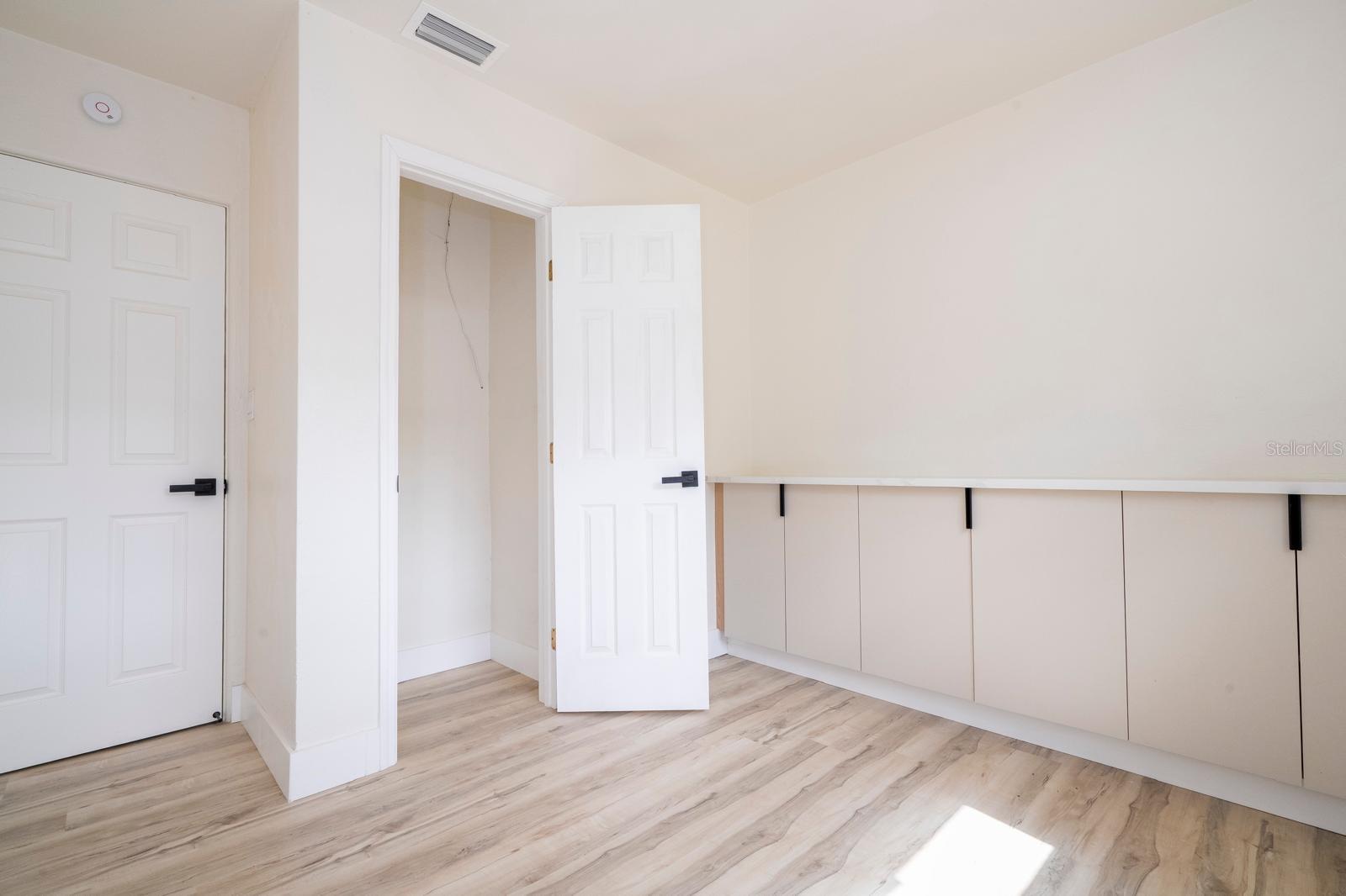 FERNWAY - Residential Lease