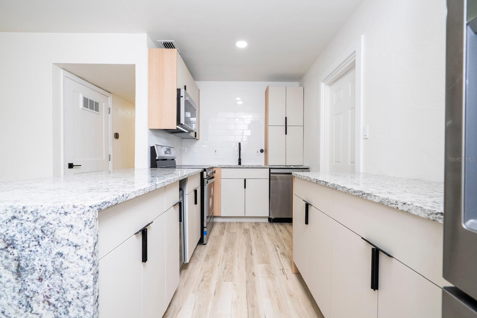 FERNWAY - Residential Lease