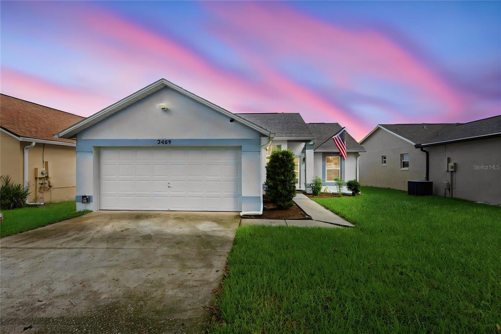 Photo of 2489 Lake Jackson Circle, Apopka, FL 32703 (MLS # O6439653)