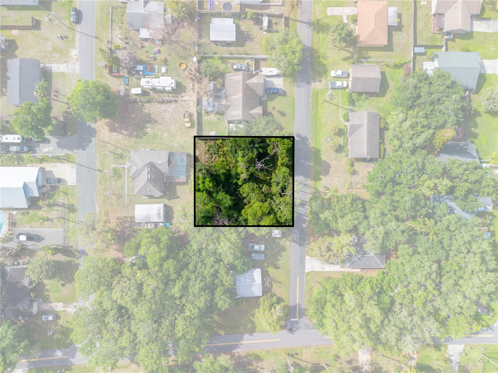 OAKWOOD SHORES - Land