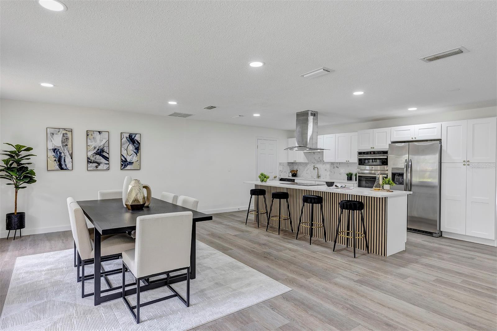 822 GLEN ARDEN WAY