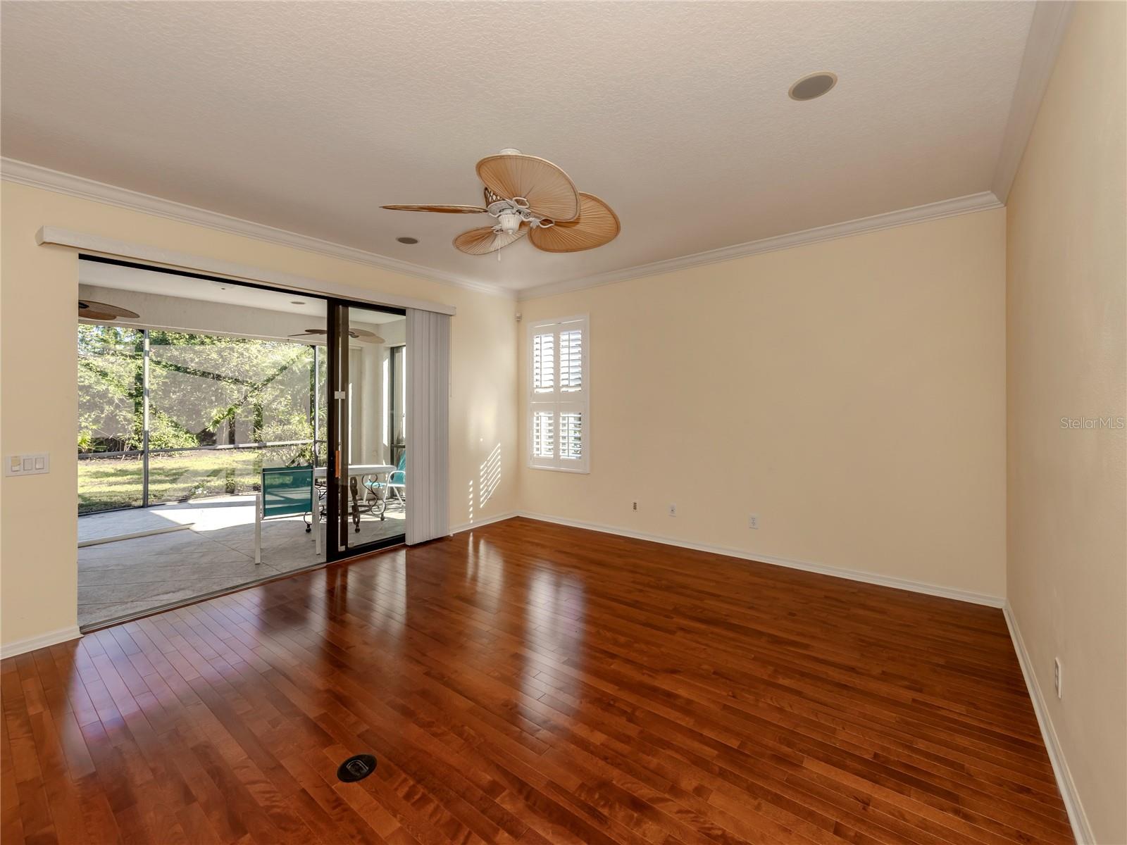 LAKERIDGE FALLS PH 1B - Residential