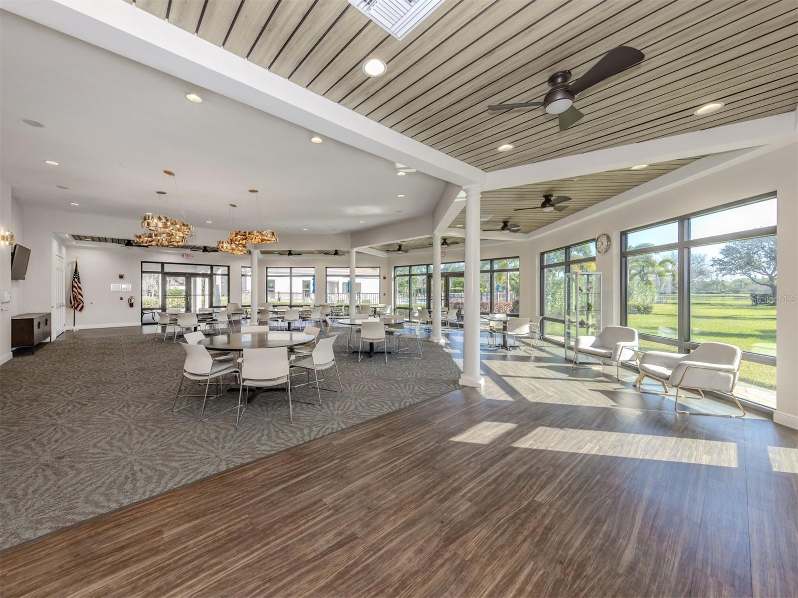 LAKERIDGE FALLS PH 1B - Residential