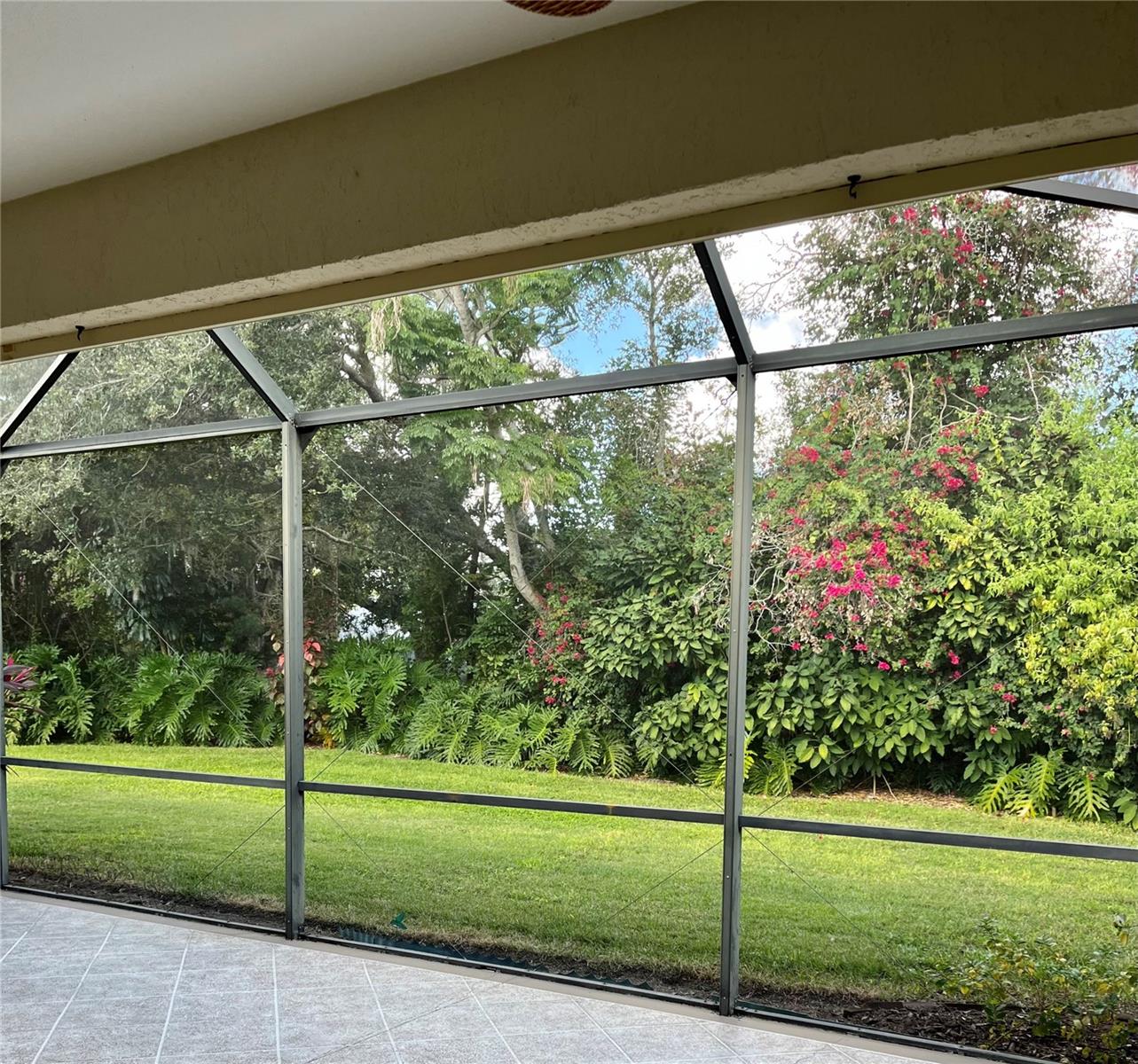 LAKERIDGE FALLS PH 1B - Residential