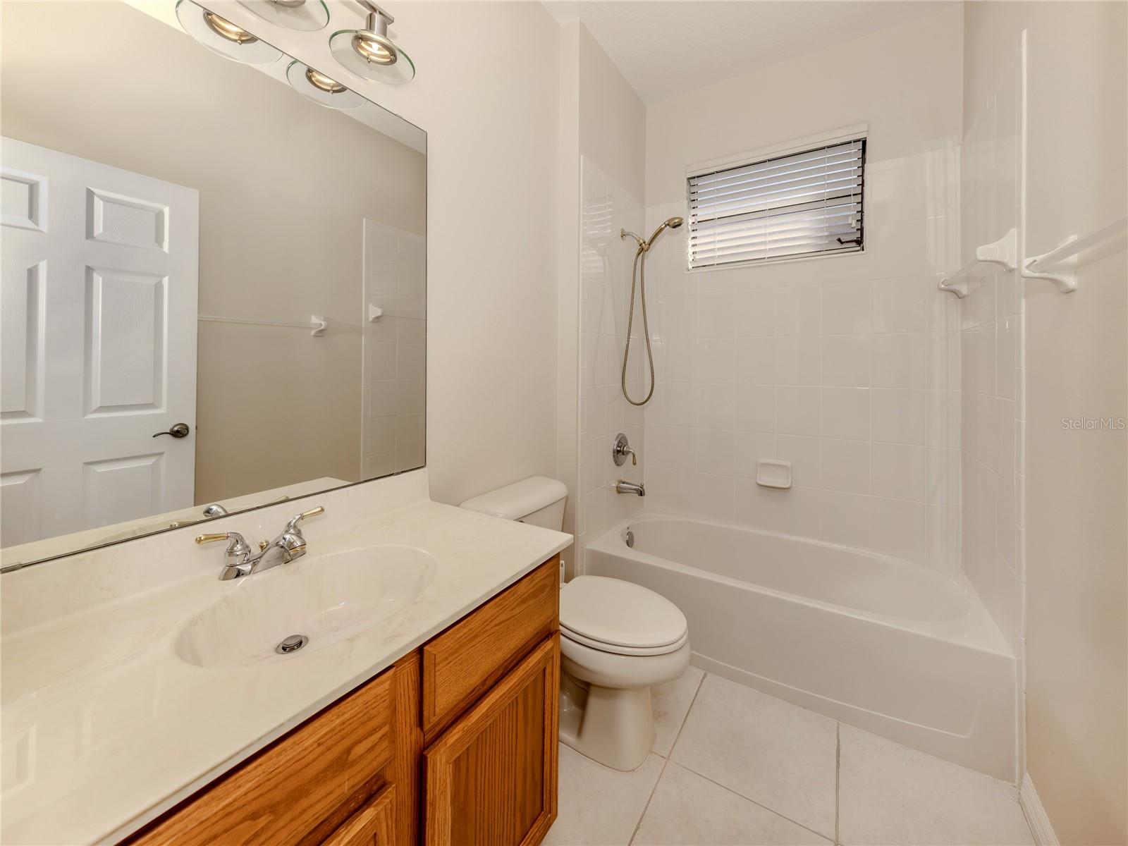 LAKERIDGE FALLS PH 1B - Residential