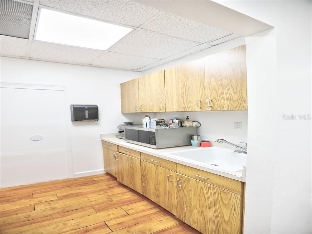 R J HANSELS SUB - Commercial Sale
