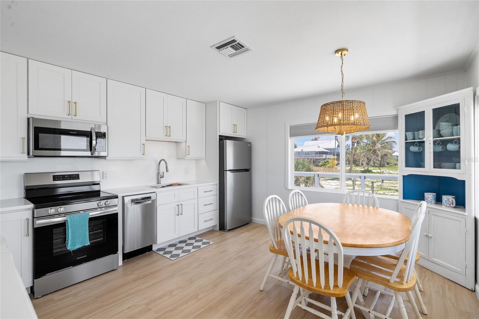 GULF ESTATES - Residential