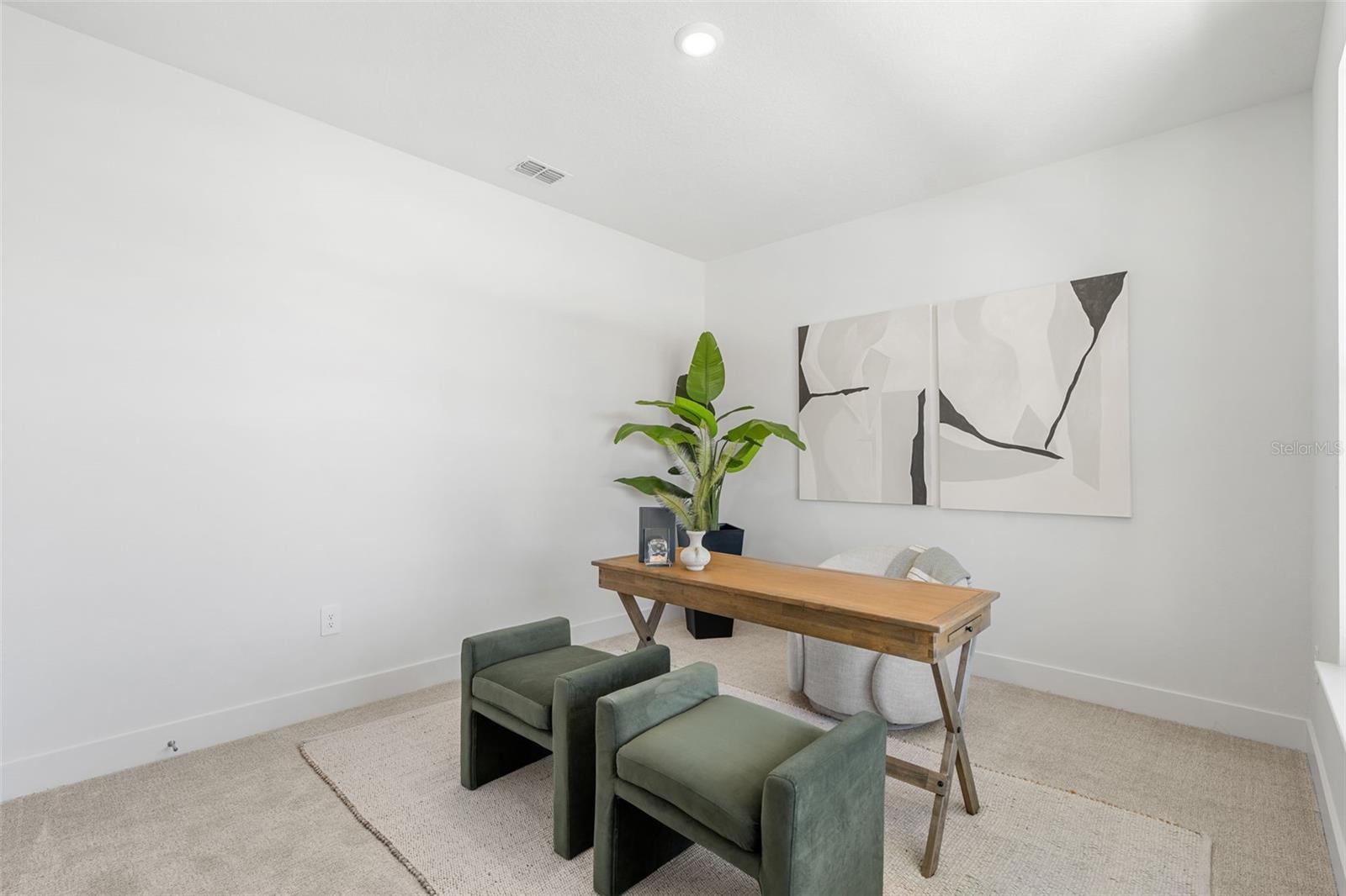 EDEN CREST - Residential