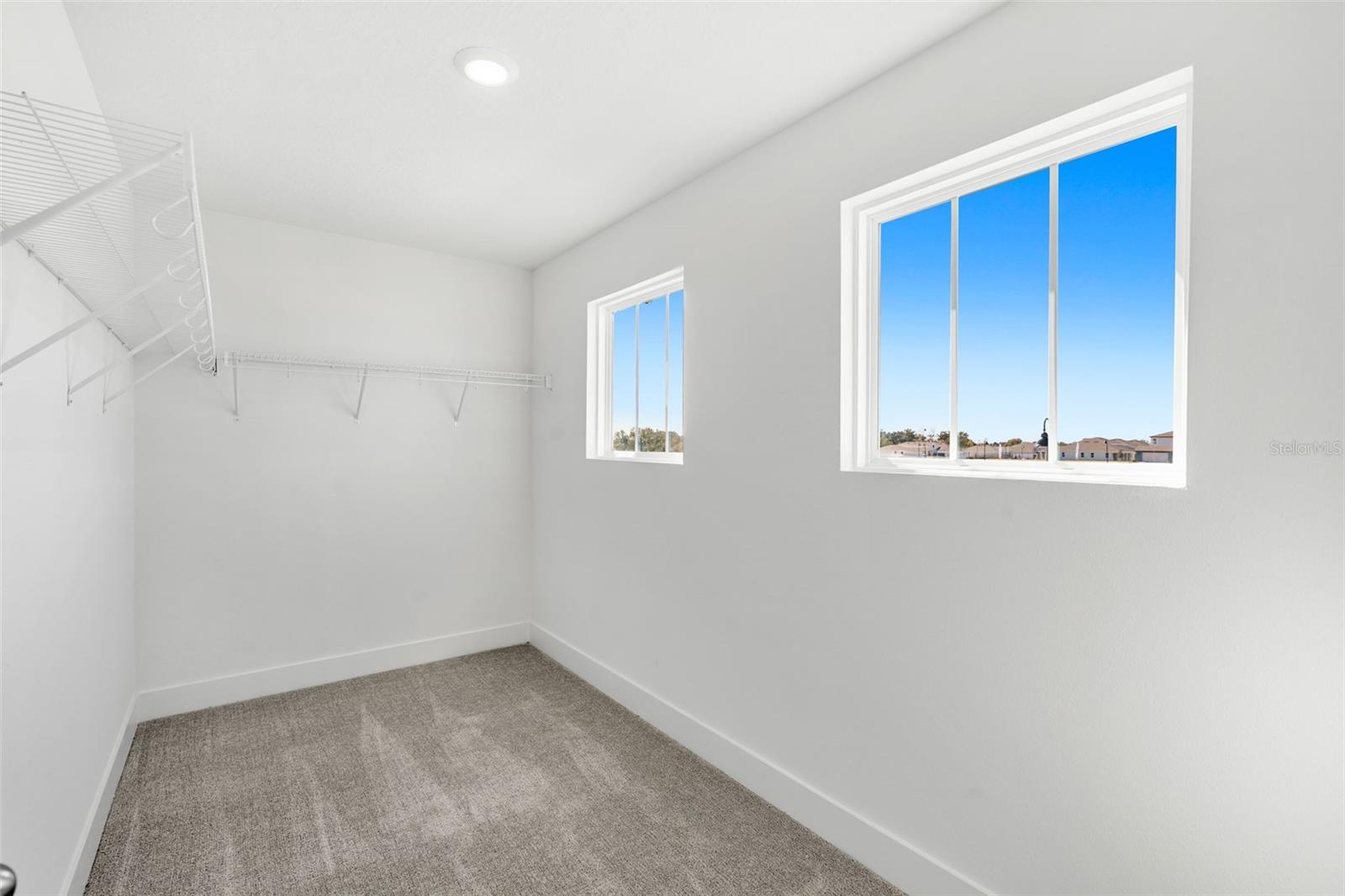 EDEN CREST - Residential