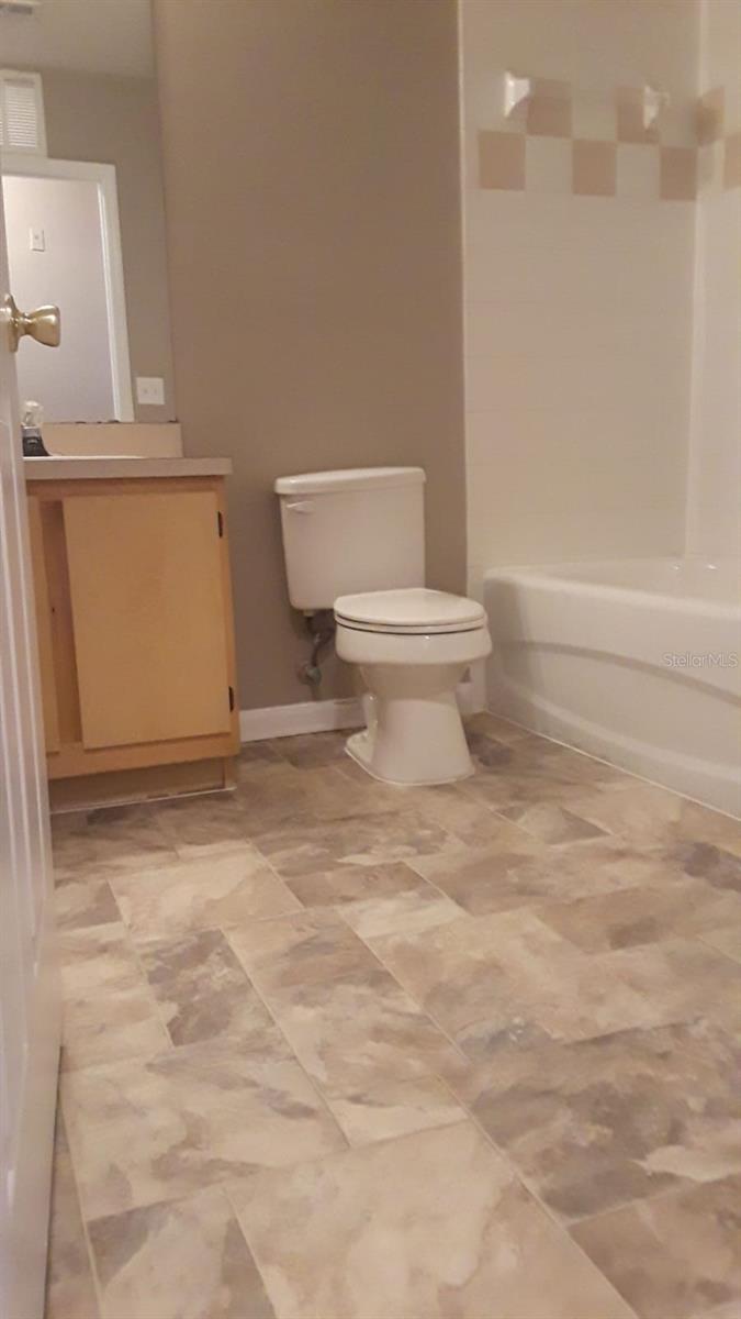 COURTNEY LNDG - Residential