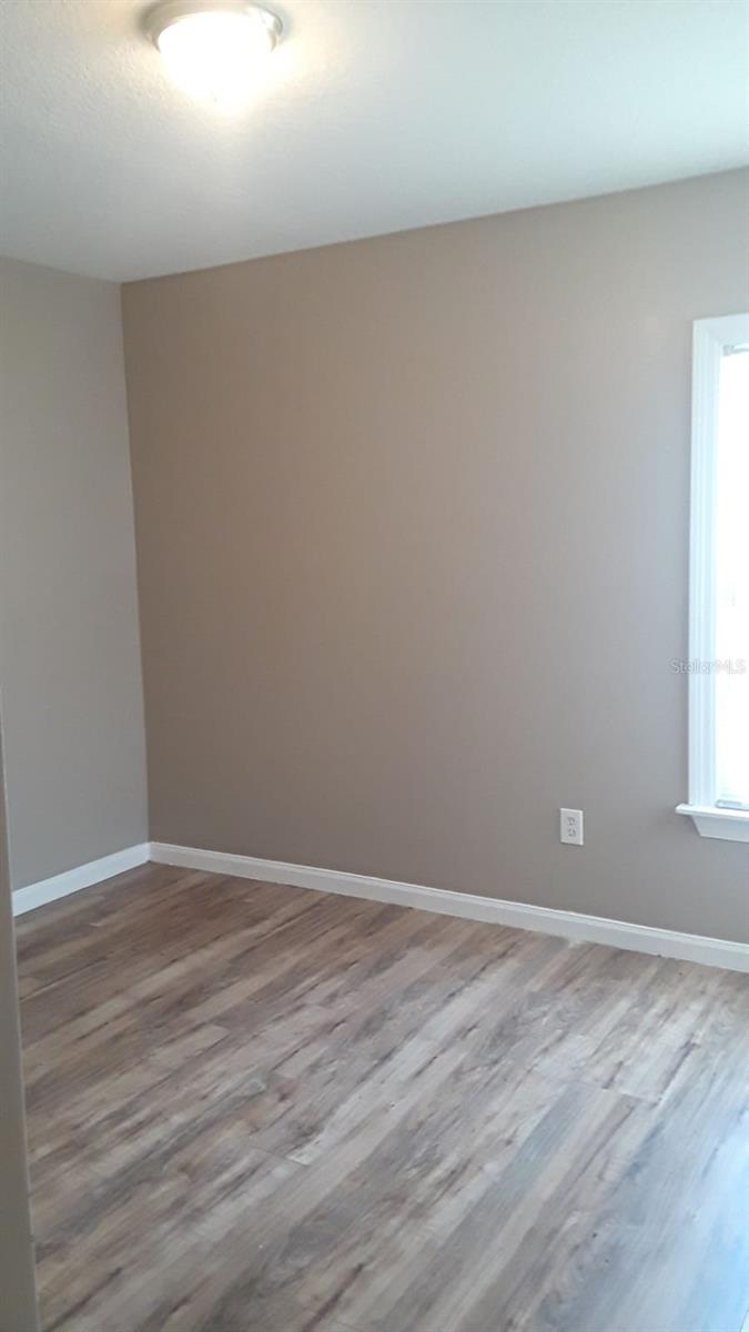 COURTNEY LNDG - Residential