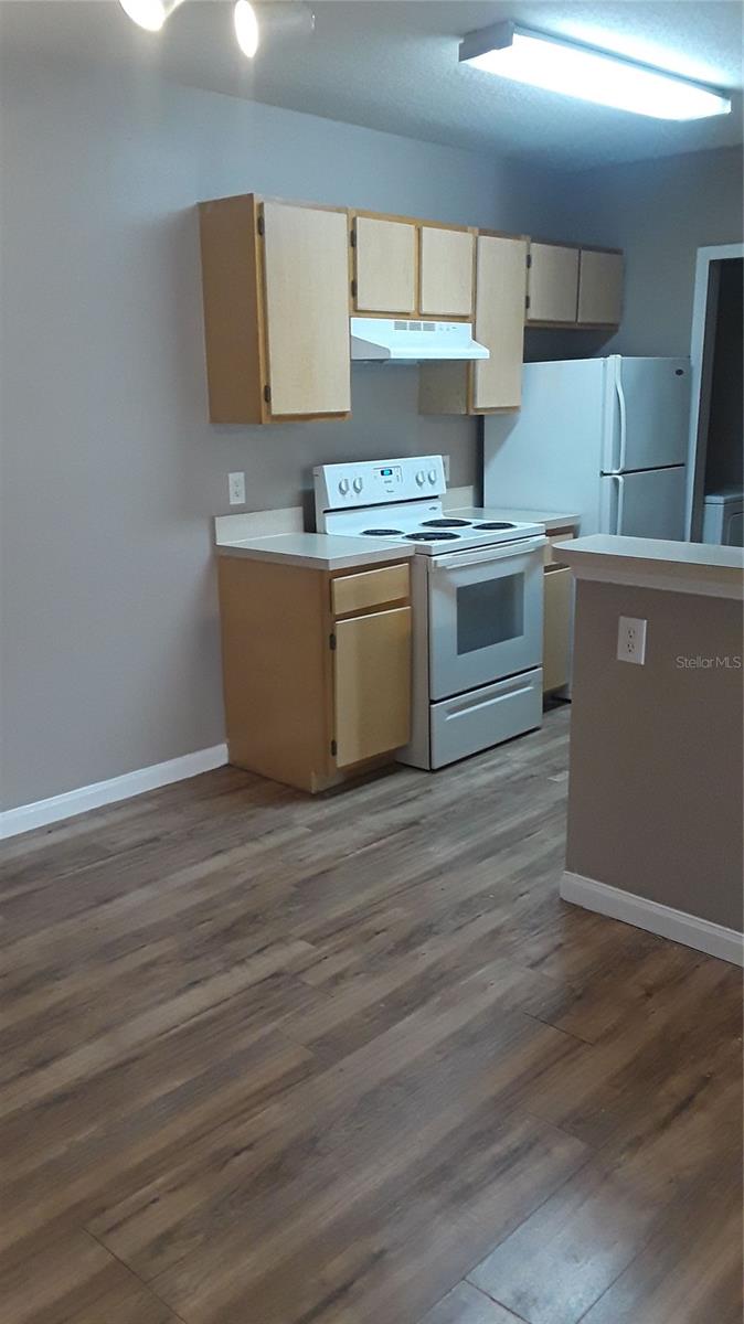 COURTNEY LNDG - Residential