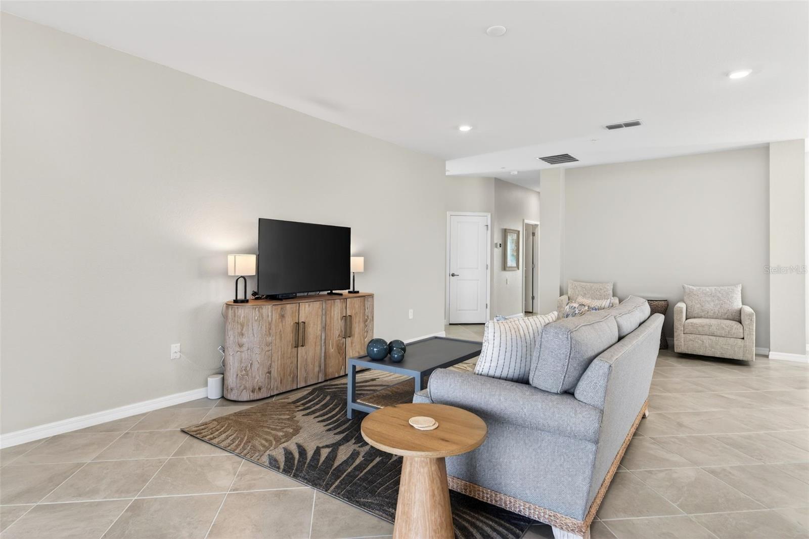 COACH HOMES II AT WELLEN PARK - Residential