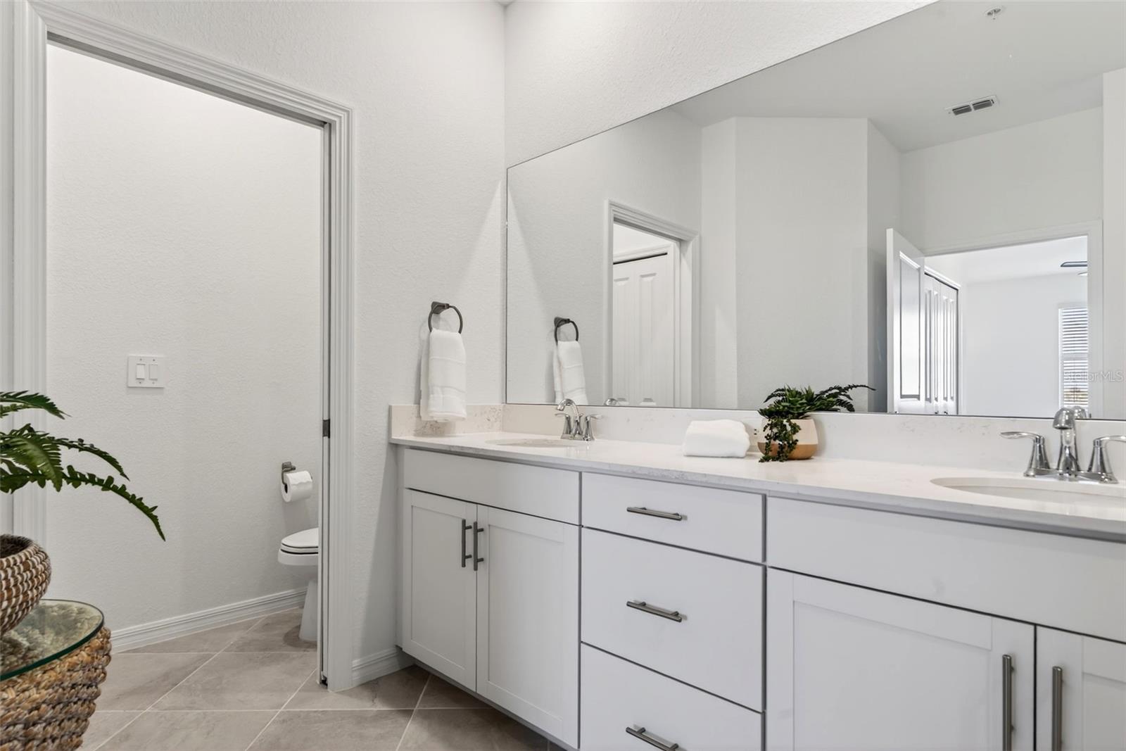 COACH HOMES II AT WELLEN PARK - Residential