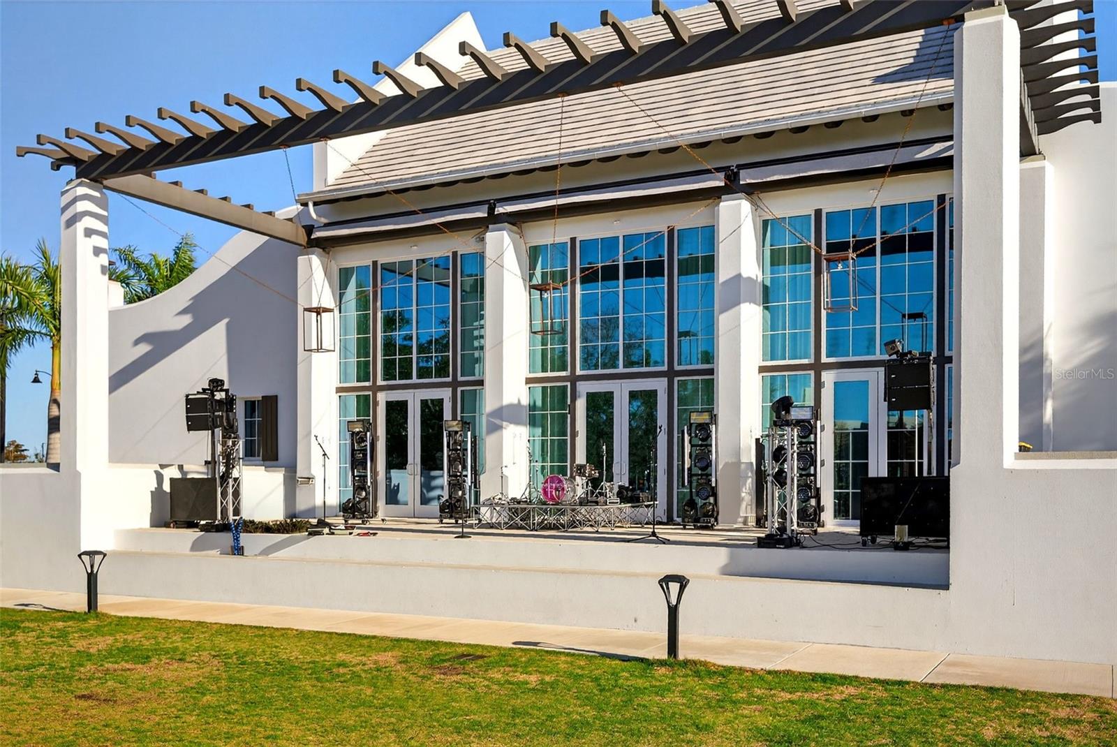 COACH HOMES II AT WELLEN PARK - Residential