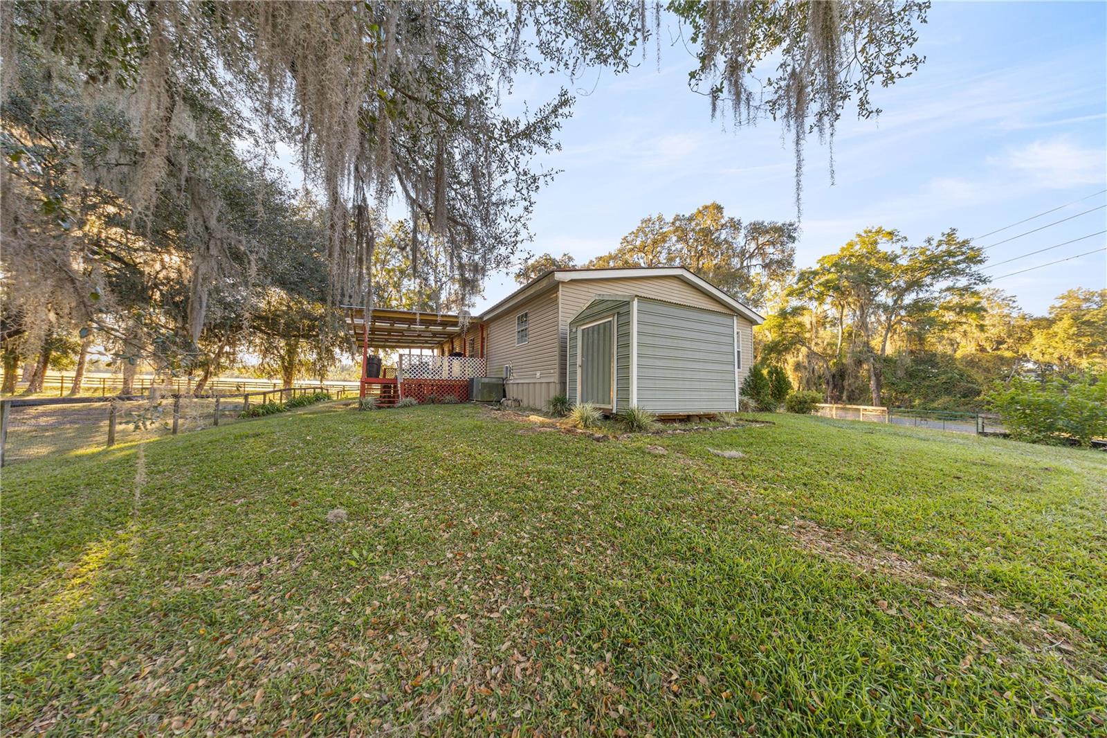 ACERAGE NON-SUBDIVISION - Residential