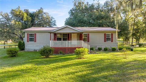Photo of 17725 NW 160th Avenue, Williston, FL 32696 (MLS # OM713500)
