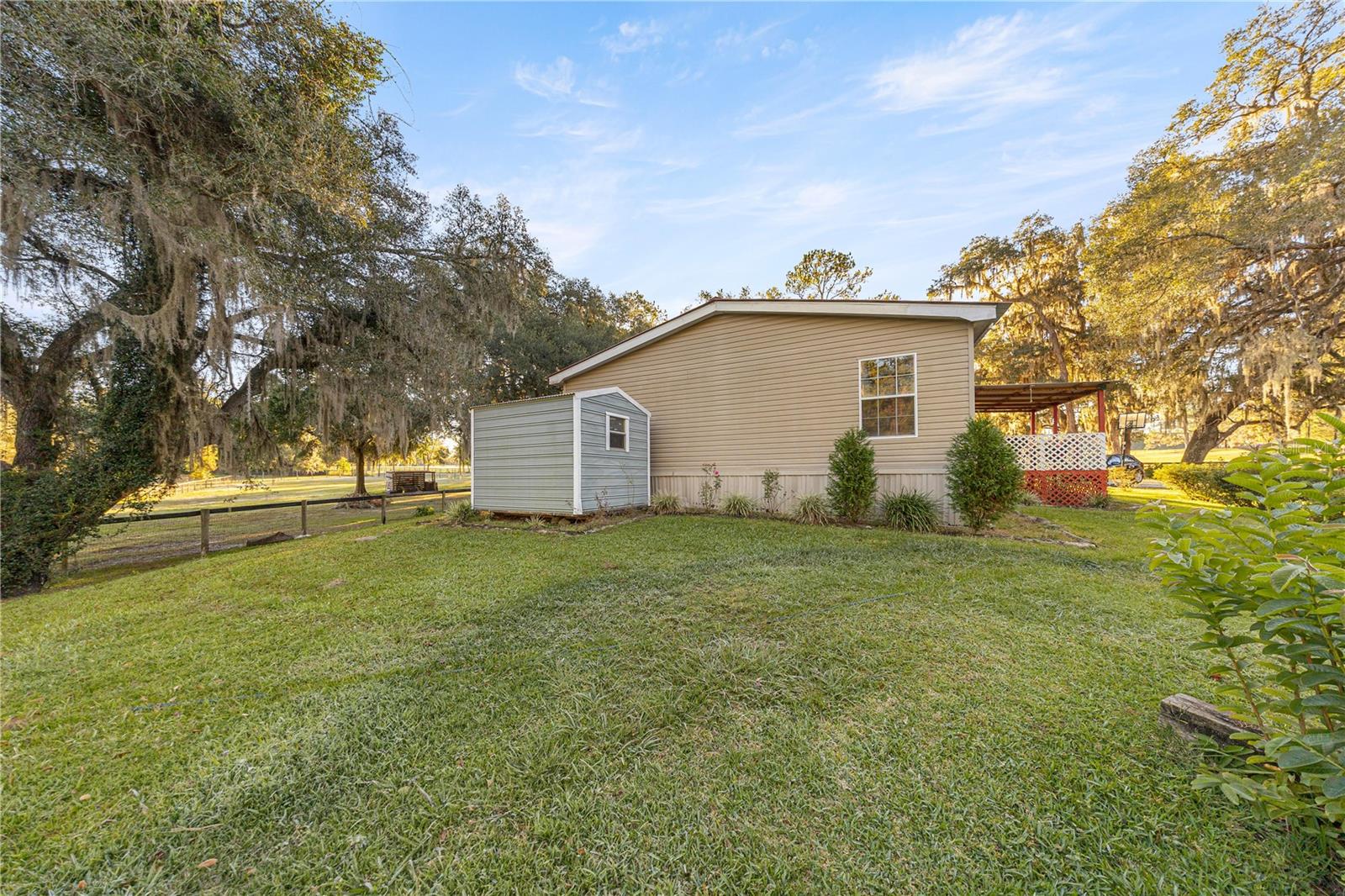 ACERAGE NON-SUBDIVISION - Residential