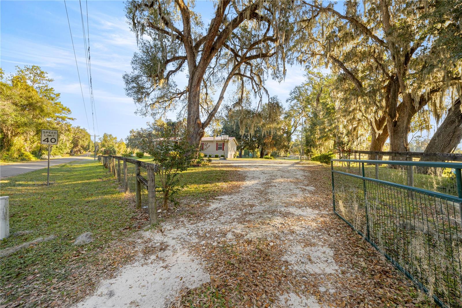 ACERAGE NON-SUBDIVISION - Residential