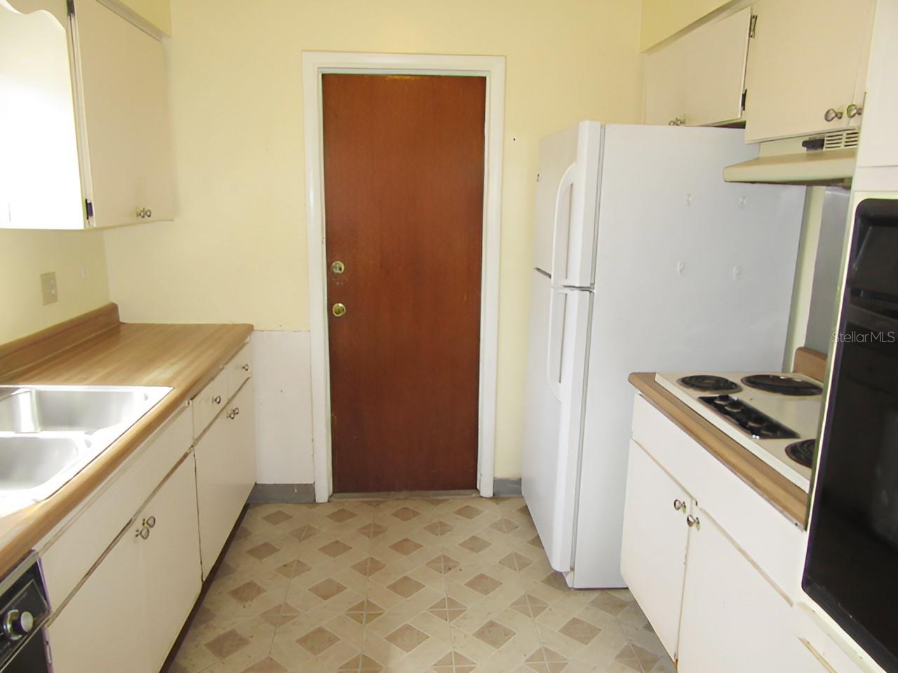 POINSETTIA VILLAGE - Residential