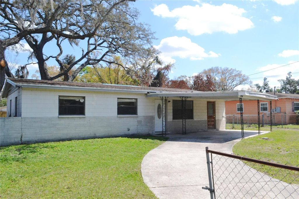 Photo of 10405 N 22nd Street, Tampa, FL 33612 (MLS # TB8483491)