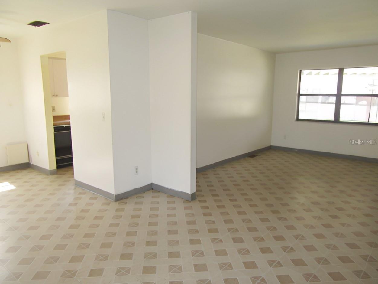 POINSETTIA VILLAGE - Residential