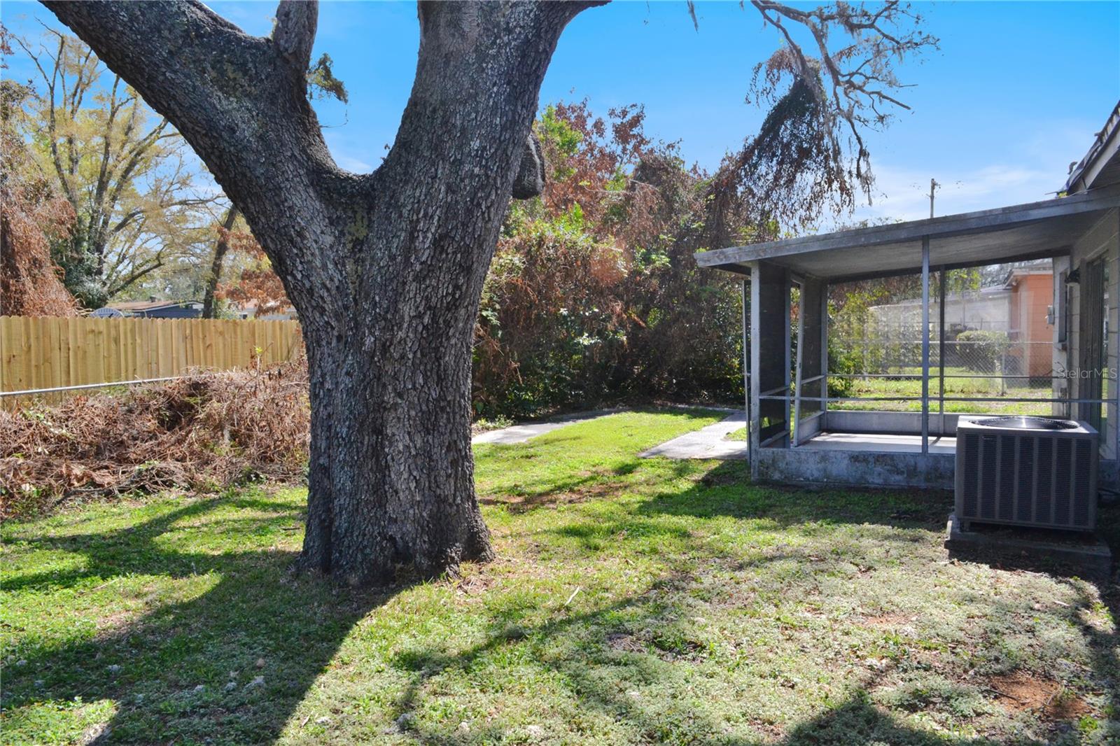 POINSETTIA VILLAGE - Residential