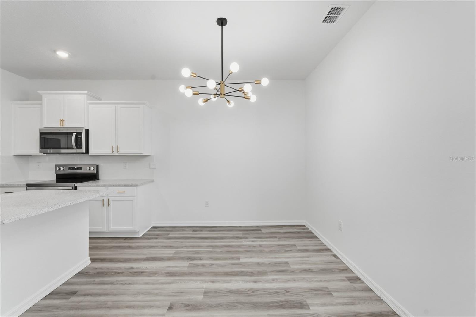 TOWNS AT WOODSDALE - Residential Lease