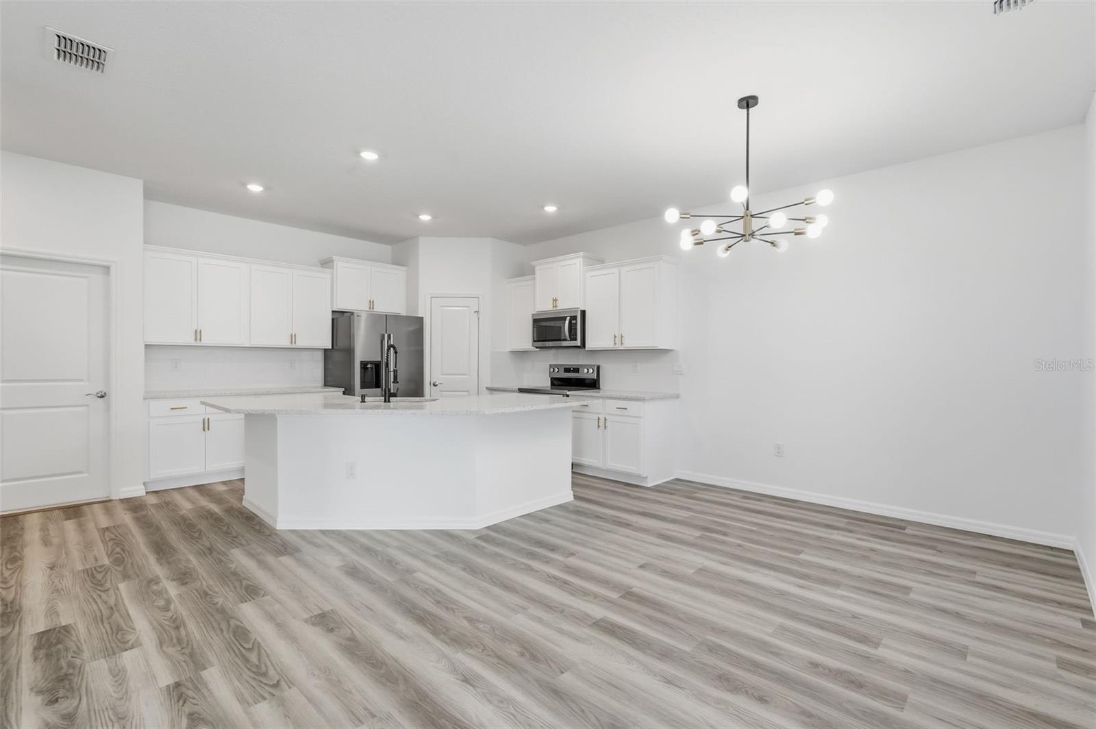 TOWNS AT WOODSDALE - Residential Lease