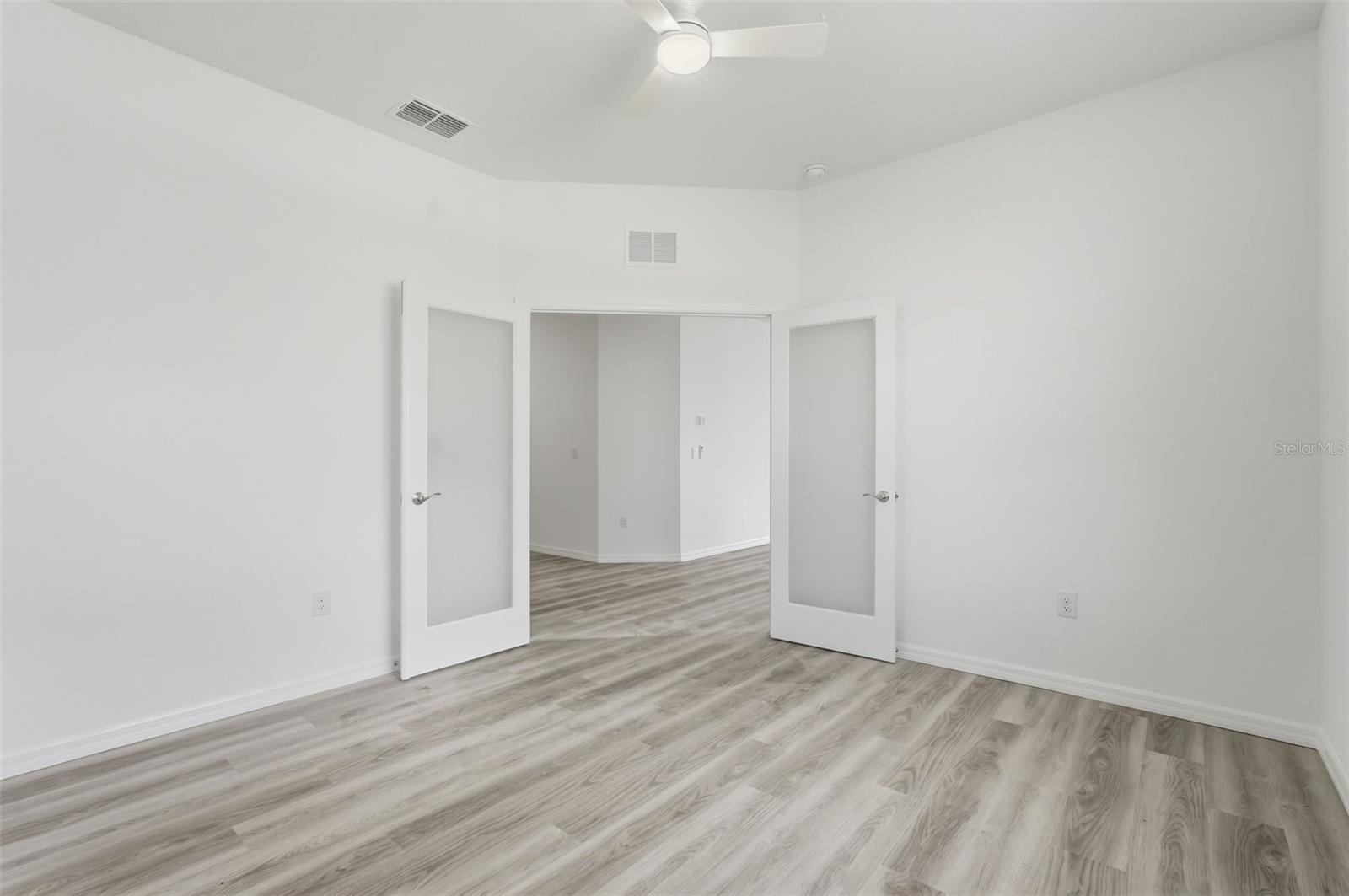 TOWNS AT WOODSDALE - Residential Lease