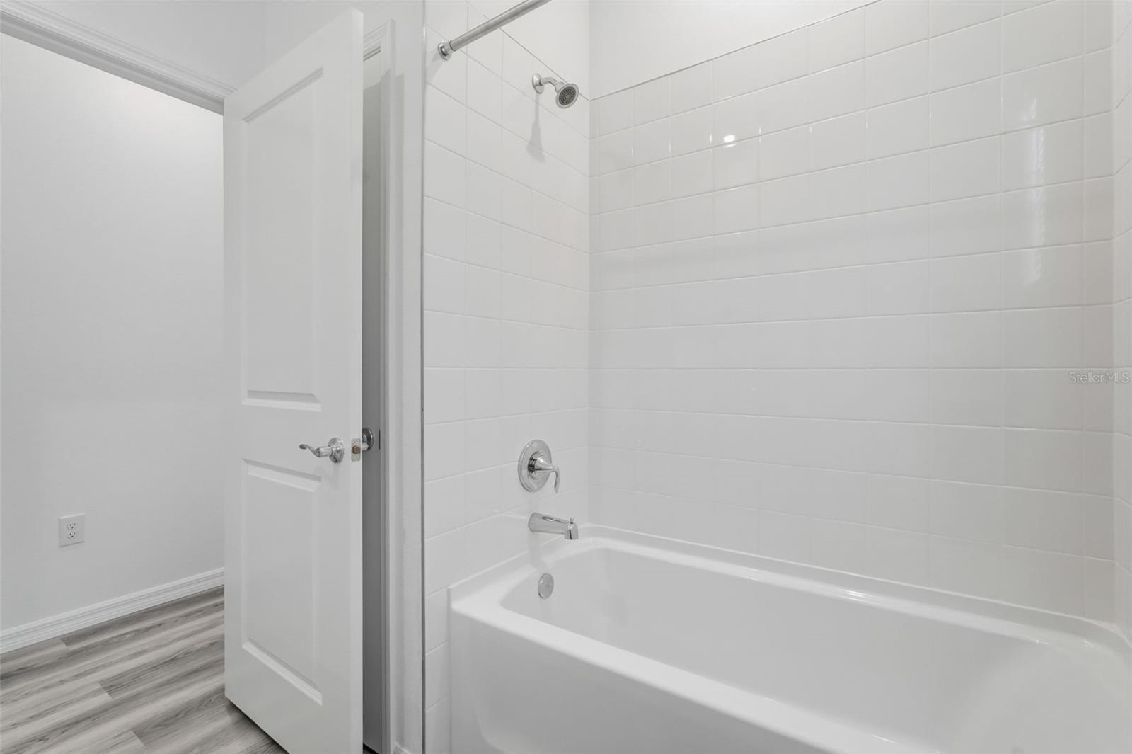 TOWNS AT WOODSDALE - Residential Lease