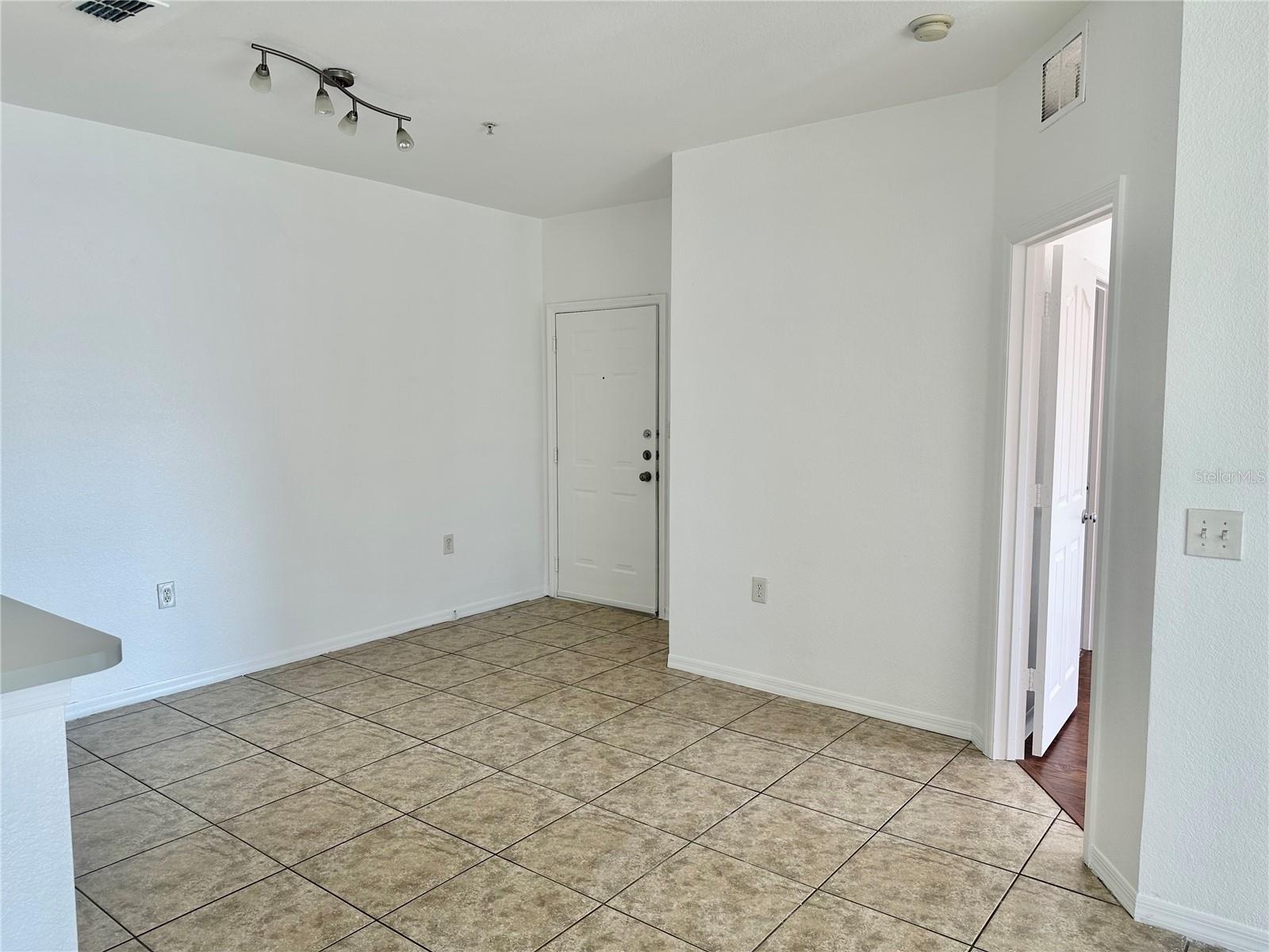 SERENATA CONDO - Residential Lease