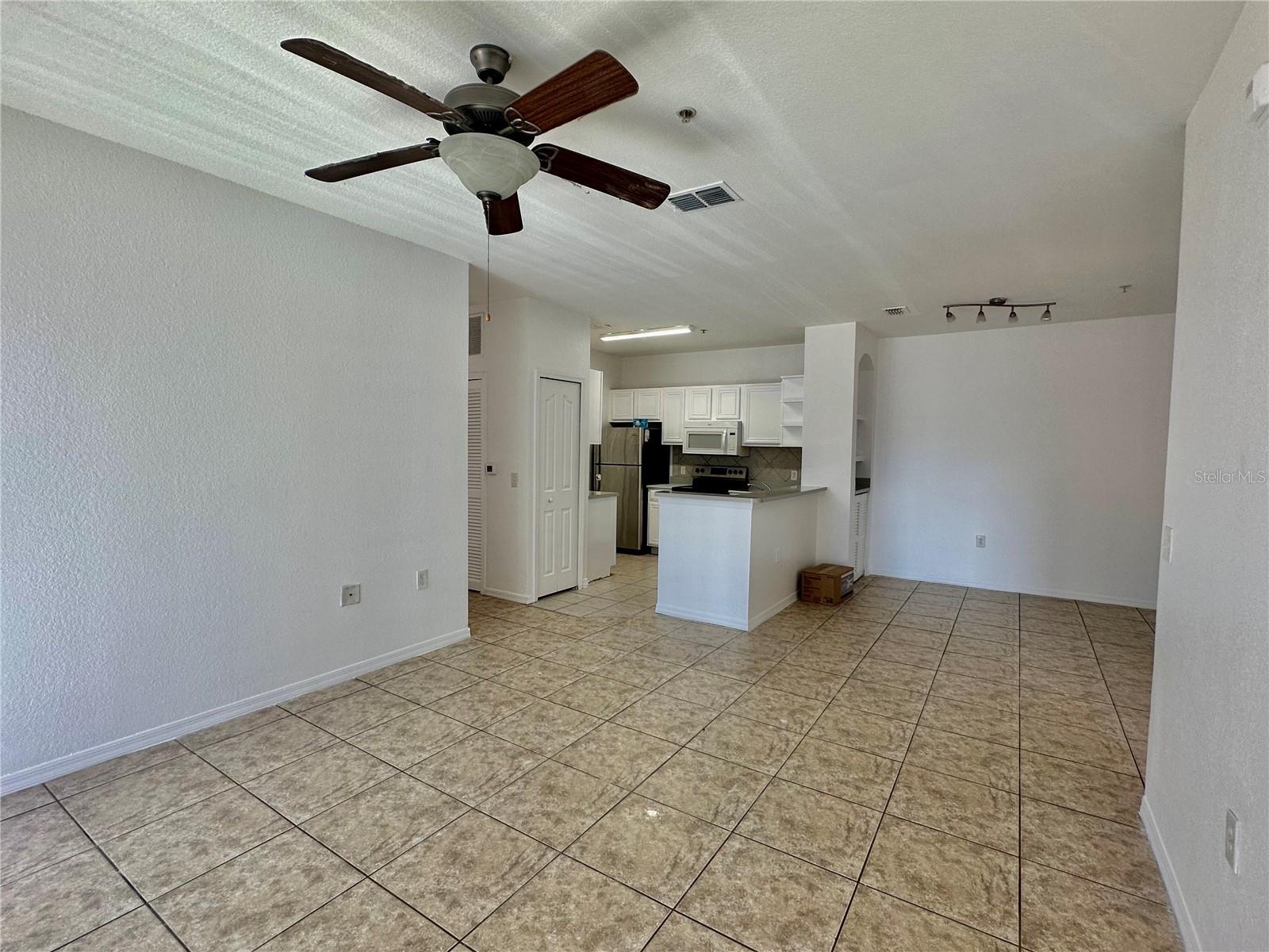 SERENATA CONDO - Residential Lease