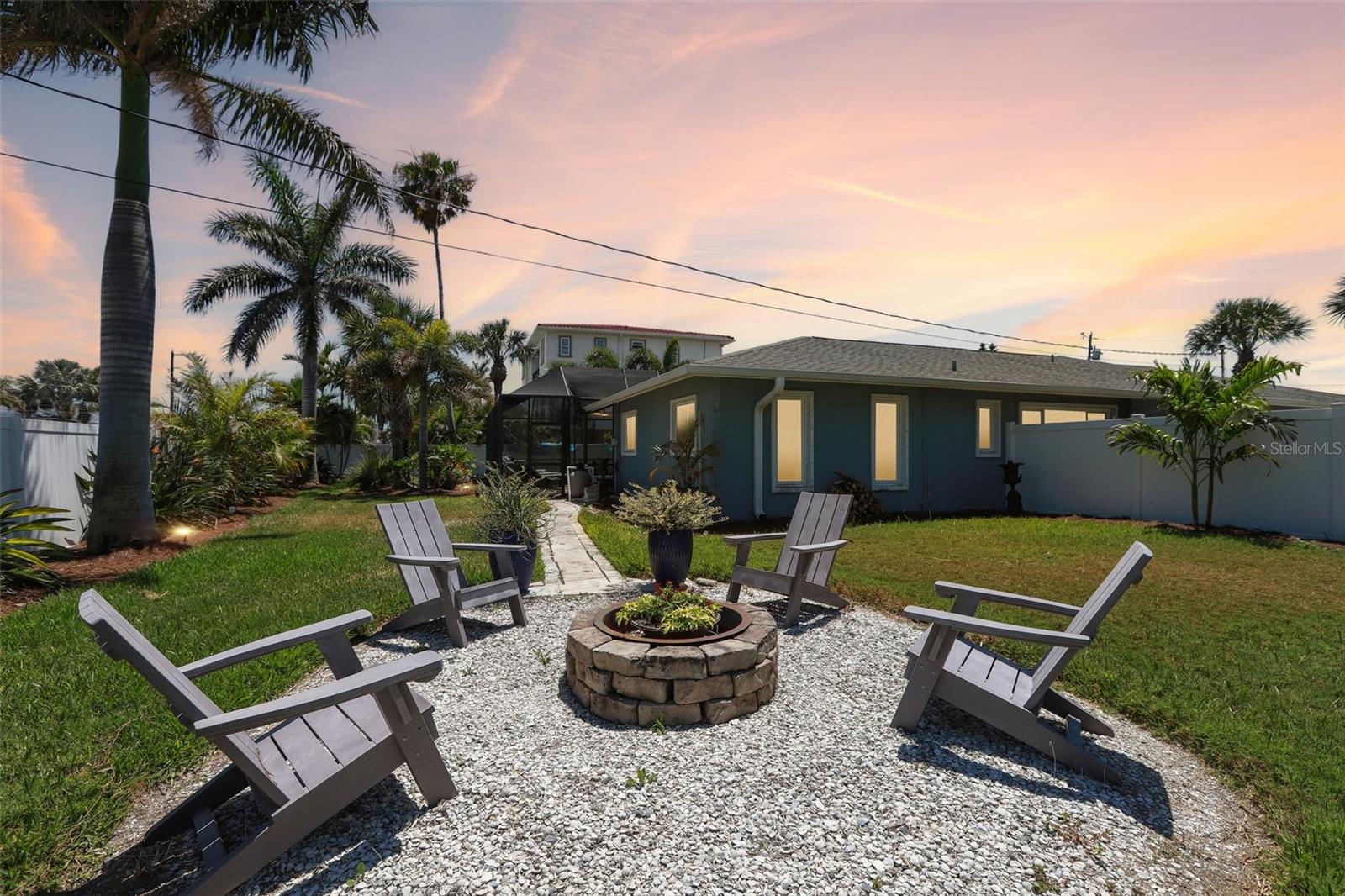 BELLEAIR BEACH YACHT CLUB ESTATES - Residential