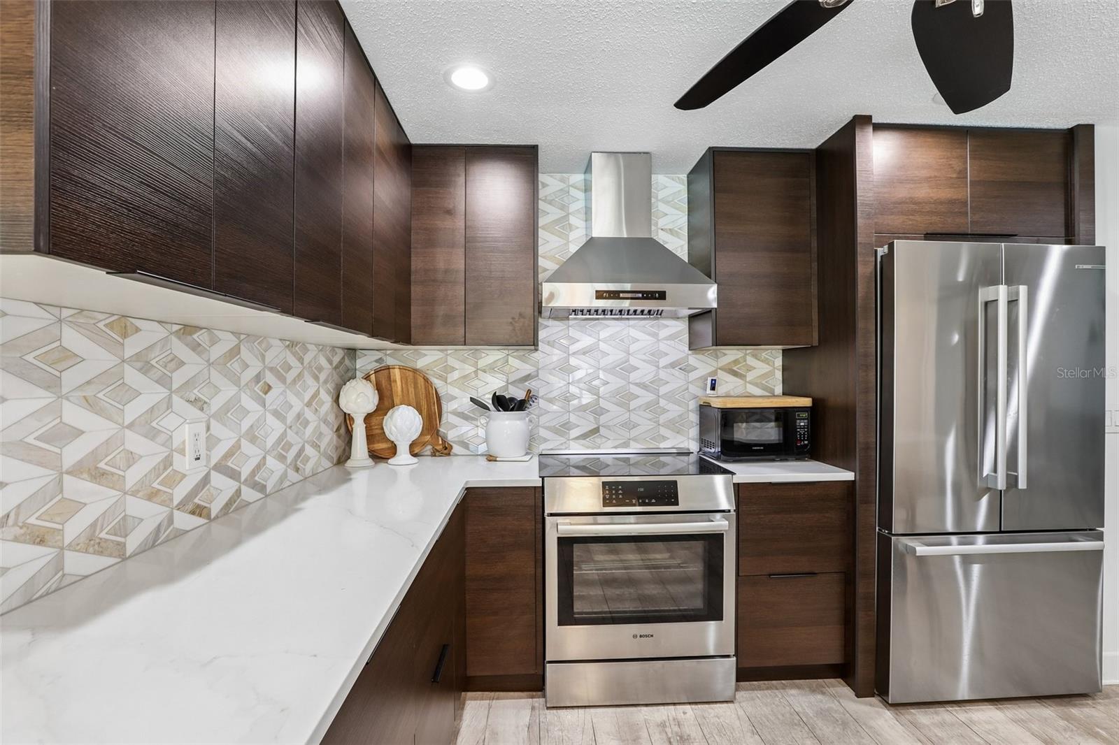 BELLEAIR BEACH YACHT CLUB ESTATES - Residential