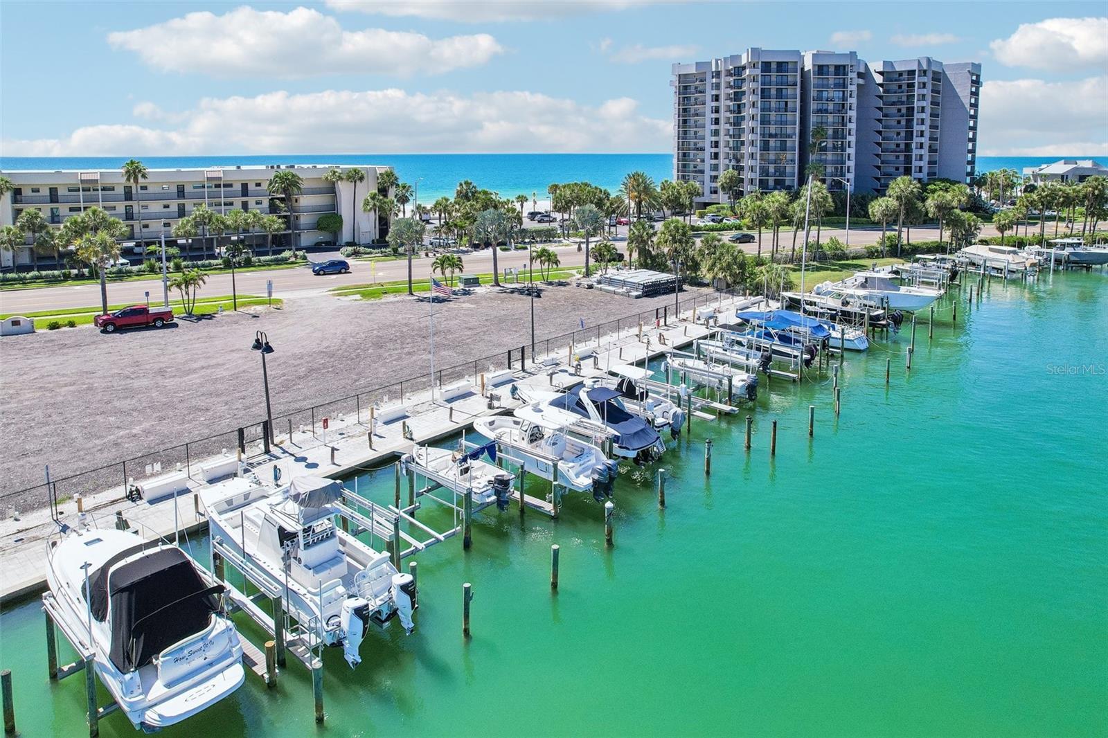 BELLEAIR BEACH YACHT CLUB ESTATES - Residential
