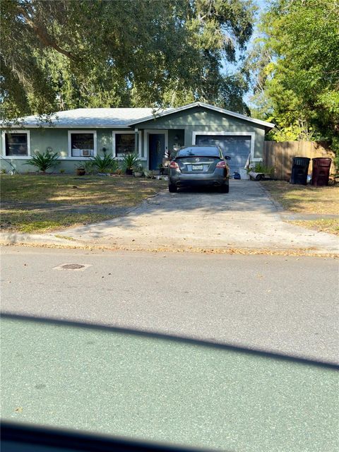 Photo of 5301 Wren Street, Orlando, FL 32807 (MLS # O6363228)